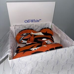 OFF-WHITE Glove Slip On |
Orange | 43EU (10M) | $850+